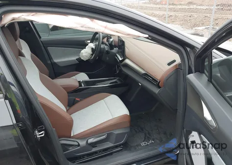 2023 Volkswagen Id.4 Pro z USA, uszkodzony, nr VIN 1V2CMPE83PC027208